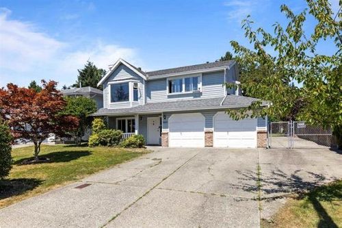 14271 67 Ave, Surrey, BC, V3W0P5 | Card Image