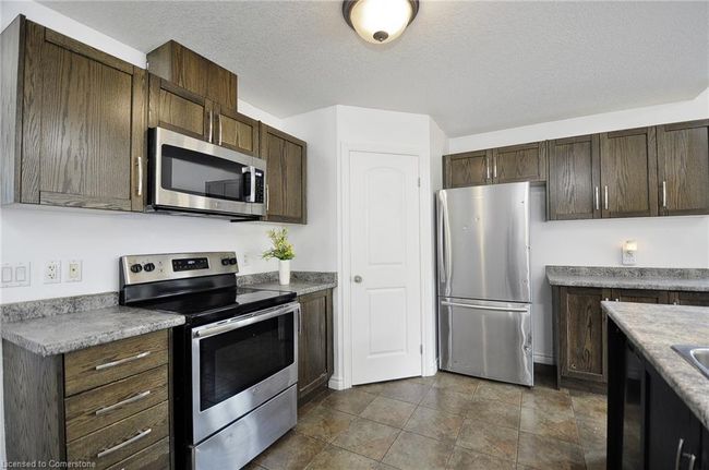 597 Sales Dr, House other with 5 bedrooms, 4 bathrooms and 4 parking in Woodstock ON | Image 7