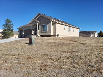 395 W Coral Drive, House other with 3 bedrooms, 2 bathrooms and 3 parking in Pueblo CO | Image 2