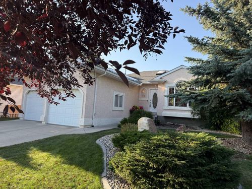 12 Bow Way, Cochrane, AB, T4C1N4 | Card Image