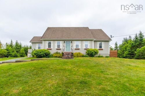 289 Leslie Rd, East Lawrencetown, NS, B2Z1T4 | Card Image