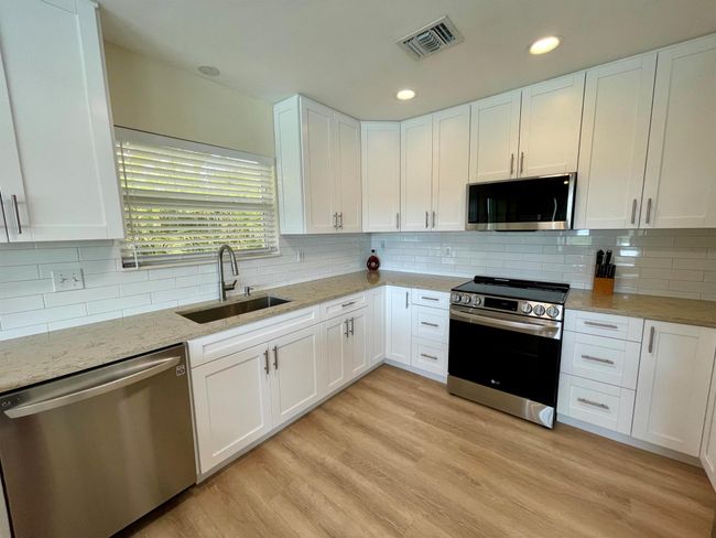 1165 Lagoon Dr, House other with 3 bedrooms, 2 bathrooms and null parking in Cudjoe Key FL | Image 24