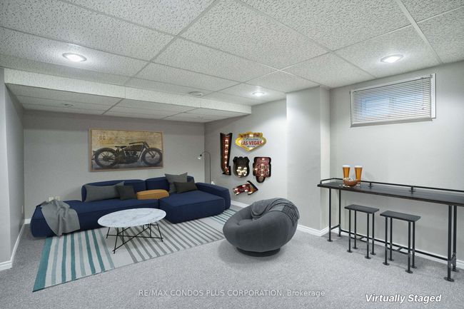 1681 Medallion Crt, House other with 5 bedrooms, 3 bathrooms and 4 parking in Mississauga ON | Image 31