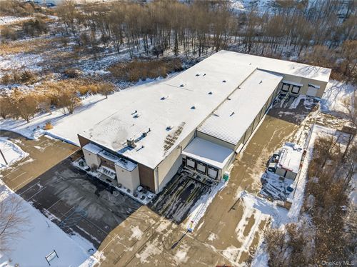 173 Black Meadow Road, Chester Town, NY, 10918 | Card Image