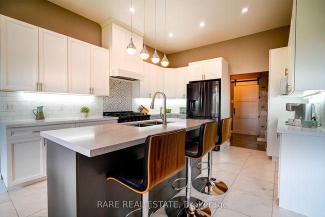 9157 30 Th Sideroad, Home with 3 bedrooms, 4 bathrooms and 20 parking in Adjala-Tosorontio ON | Image 13
