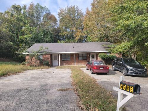 8381 Warren Dr, Douglasville, GA, 30134-1192 | Card Image