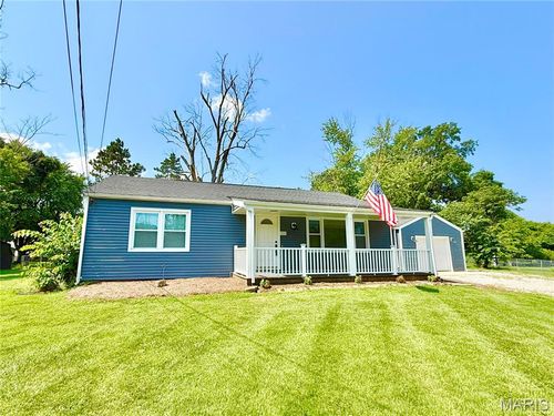 820 Southmoor Pl, Godfrey, IL, 62035-1827 | Card Image