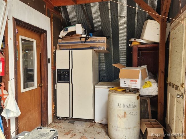 Fridge and Freezer in Quanset | Image 29