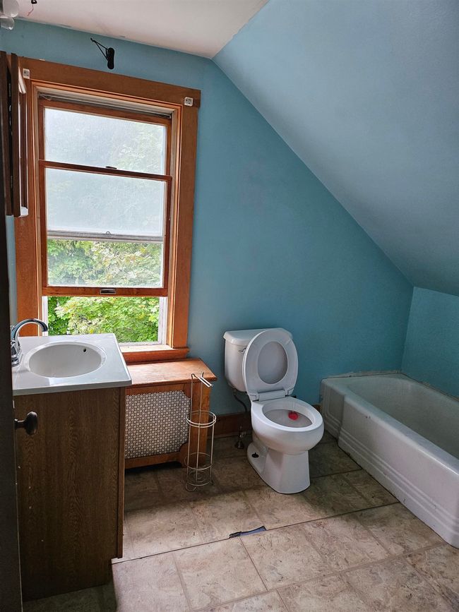 41 Jasper St, House other with 3 bedrooms, 2 bathrooms and null parking in Berlin NH | Image 13