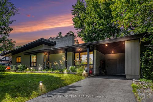 19 Mary Dr, Gloucester, ON, K1V1G9 | Card Image
