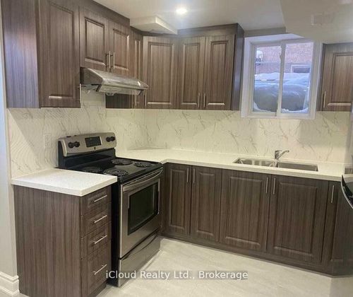 3 Black Diamond Cres, Brampton, ON, L6X0V8 | Card Image