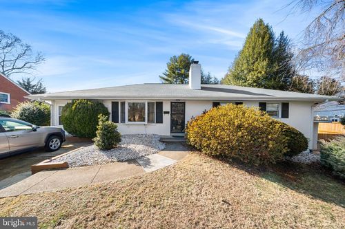 1806 Lansing Ct, MCLEAN, VA, 22101-5256 | Card Image