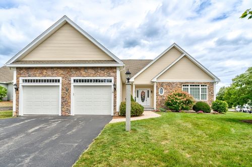 10-10 Dunrobin Cir, Methuen, MA, 01844-1974 | Card Image