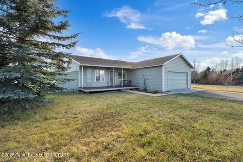 1215 Eagle Ridge Rd, Victor, ID, 83455-5082 | Card Image
