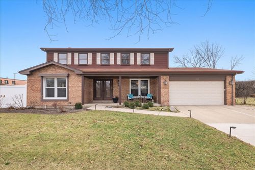 805 Sutton Dr, Northbrook, IL, 60062-3015 | Card Image