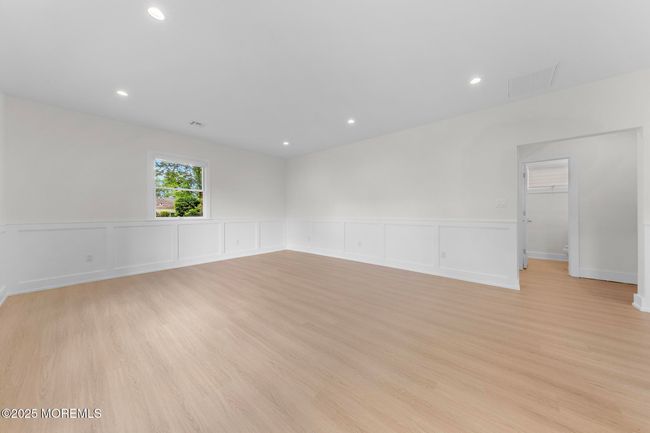 124 E River Rd, Home with 0 bedrooms, 0 bathrooms and 6 parking in Rumson NJ | Image 36