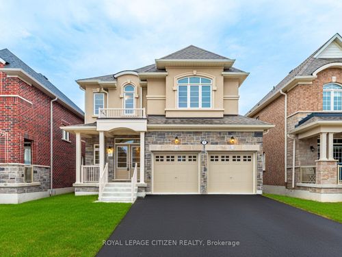 7 Jeanne Pynn Ave, Sutton West, ON, L0E1R0 | Card Image