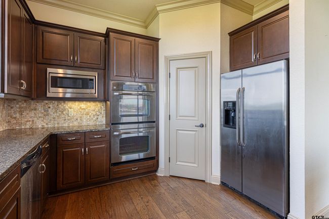 2801 Wexford Drive Unit 1006, Condo with 2 bedrooms, 2 bathrooms and null parking in Tyler TX | Image 9