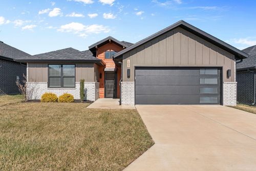 105-5955 S Farm Road 163, Springfield, MO, 65810-3071 | Card Image