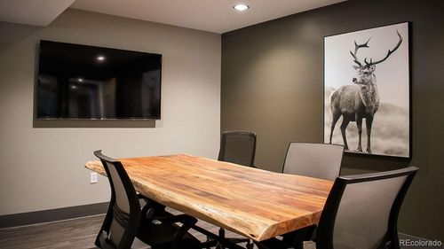 ste-110-601 S Bowen St, Longmont, CO, 80501-7036 | Card Image