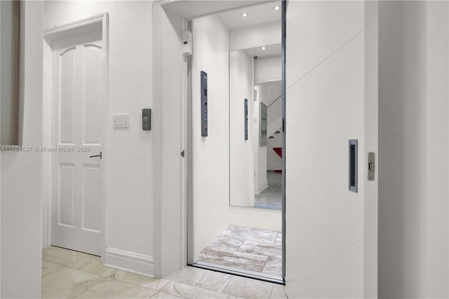 2115 Country Club Prado, House other with 4 bedrooms, 5 bathrooms and null parking in Coral Gables FL | Image 25