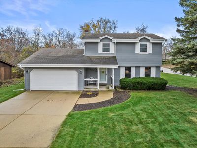 8239 W Drexel Avenue, House other with 3 bedrooms, 1 bathrooms and null parking in FRANKLIN WI | Image 1