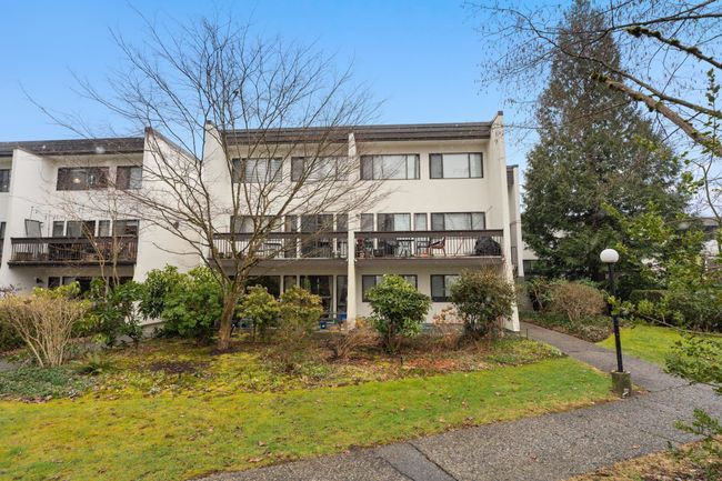 8 - 7311 Montecito Drive, Townhouse with 3 bedrooms, 2 bathrooms and 1 parking in Burnaby BC | Image 1