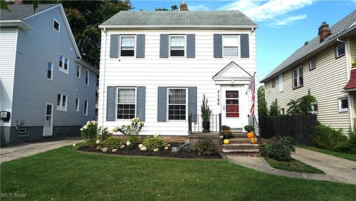 2180 Lewis Dr, Lakewood, OH, 44107-6141 | Card Image