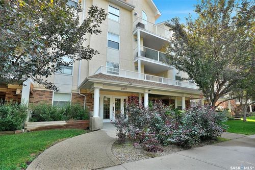 403-2217 Angus Street, Regina, SK, S4T2A3 | Card Image