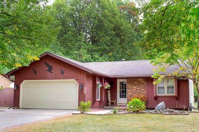 4648 Flying Eagle Drive Se, House other with 3 bedrooms, 2 bathrooms and null parking in Grand Rapids MI | Image 1