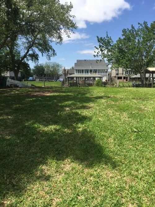 4355 Genoa Rd, New Orleans, LA, 70129-2666 | Card Image