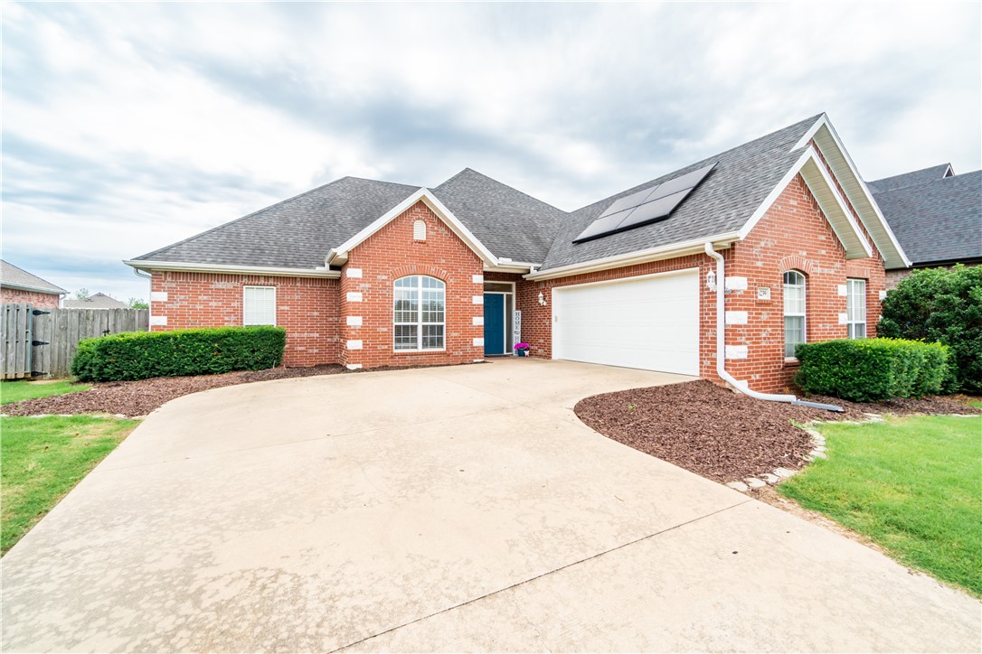 Persimmon St, Fayetteville, AR 72704 #1