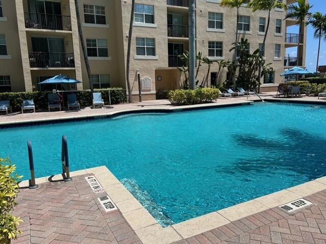 APT-112 - 1805 N Flagler Dr, Condo with 2 bedrooms, 2 bathrooms and null parking in West Palm Beach FL | Image 21