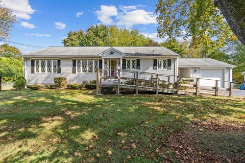 102 Lovefield St, Easthampton, MA, 01027-1147 | Card Image