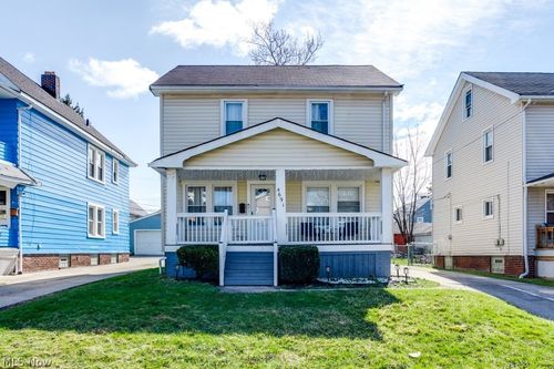 4691 Burleigh Rd, Garfield Heights, OH, 44125-1211 | Card Image