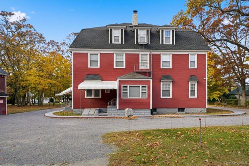 1c-221 Lake Ave S, Nesconset, NY, 11767-1850 | Card Image
