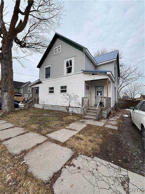 116 S Meadow St, Watertown, NY, 13601-3220 | Card Image