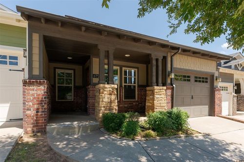 672 Outer Banks Way, Edmond, OK, 73034-7588 | Card Image