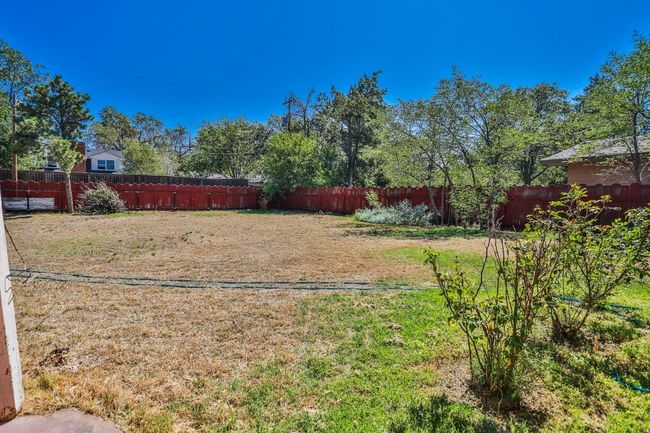 1210 Xenia St, House other with 3 bedrooms, 2 bathrooms and null parking in Plainview TX | Image 28