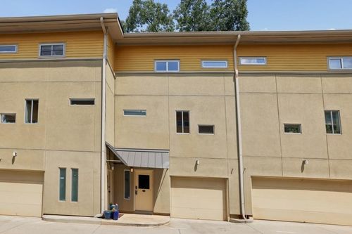 j-100 Moreland Ave Se, Atlanta, GA, 30316-1686 | Card Image
