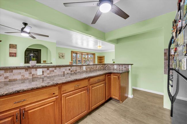 Endless counter space | Image 8