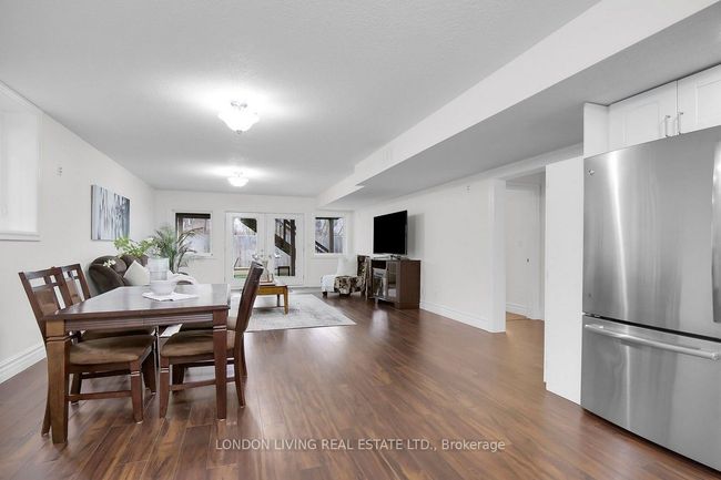 2820 Devon Rd, House other with 4 bedrooms, 3 bathrooms and 4 parking in London ON | Image 25
