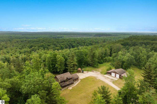 9644 Guenthardt Rd, House other with 5 bedrooms, 2 bathrooms and null parking in Manistee MI | Image 37