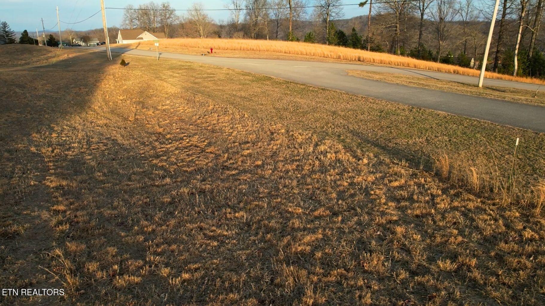 Land in LaFollette 2