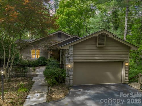 118 Timber Creek Rd, Hendersonville, NC, 28739-9335 | Card Image