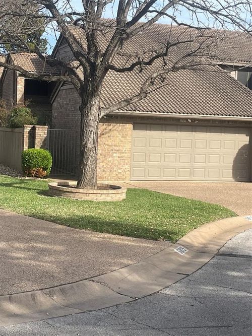 5813 Back Ct, Austin, TX, 78731-3301 | Card Image