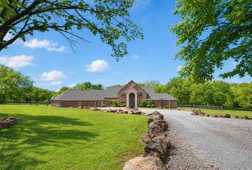 5701 N Hunters Rdg, Stillwater, OK, 74075-1380 | Card Image