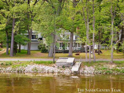 6633 Bass Lake Blvd, Pentwater, MI, 49449-9648 | Card Image