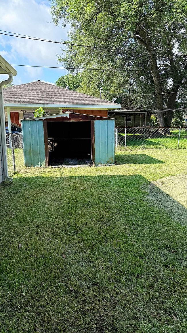 113 Cravens Dr, House other with 3 bedrooms, 1 bathrooms and null parking in Silsbee TX | Image 12
