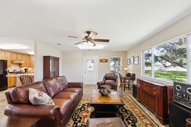 1224 Haines Rd, Home with 4 bedrooms, 7 bathrooms and 5 parking in Sheridan TX | Image 33